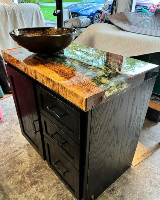 epoxy river countertop