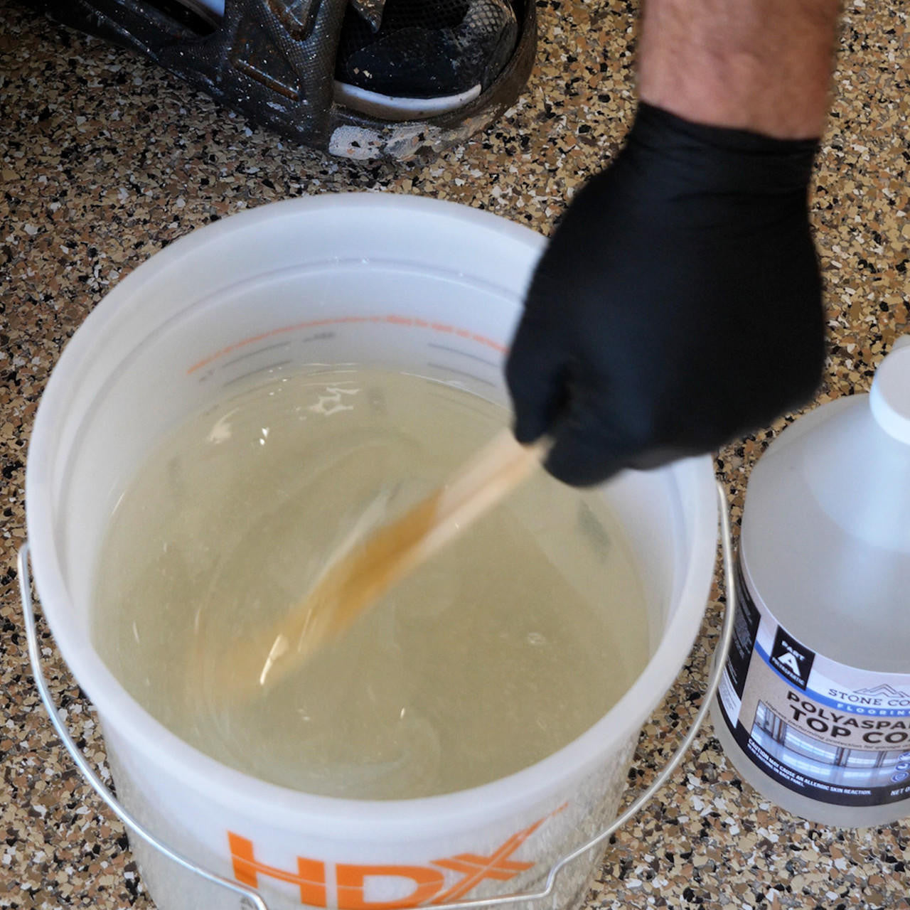 Take your home improvement project to the next level with Stone Coat Polyaspartic Top Coat for Flooring! This professional-grade topcoat is designed just for the DIY