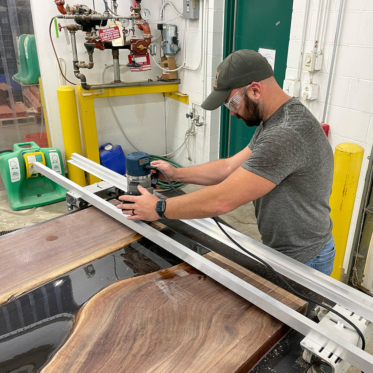 Stone Coat Countertops Woodworking Slab Jig for routers to level wood slabs, epoxy pours and countertops using your own router!